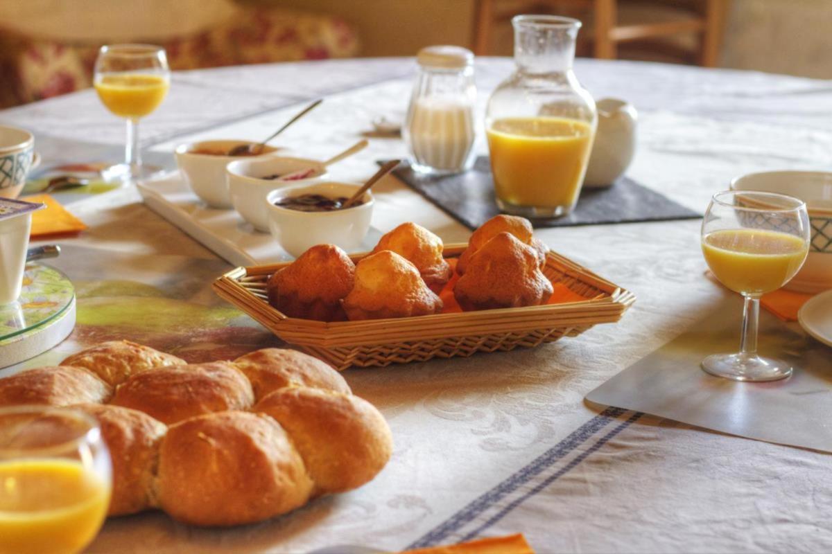 Ferme Du Pigeonnier Bed & Breakfast Montceau-et-Echarnant Екстериор снимка