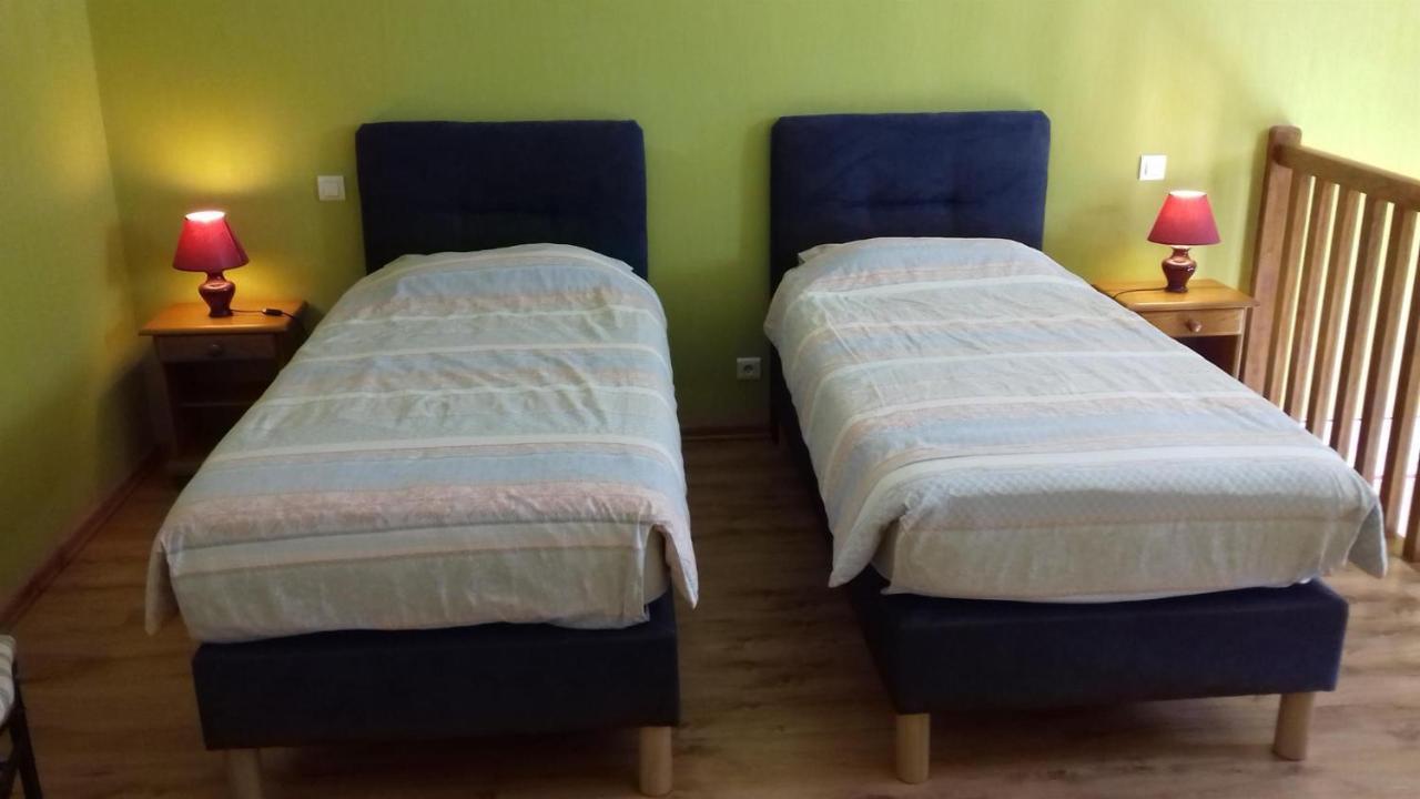 Ferme Du Pigeonnier Bed & Breakfast Montceau-et-Echarnant Екстериор снимка